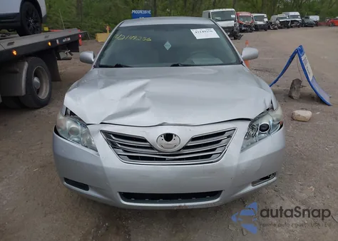 2009 Toyota Camry Hybrid z USA, uszkodzony, nr VIN 4T1BB46K39U111257